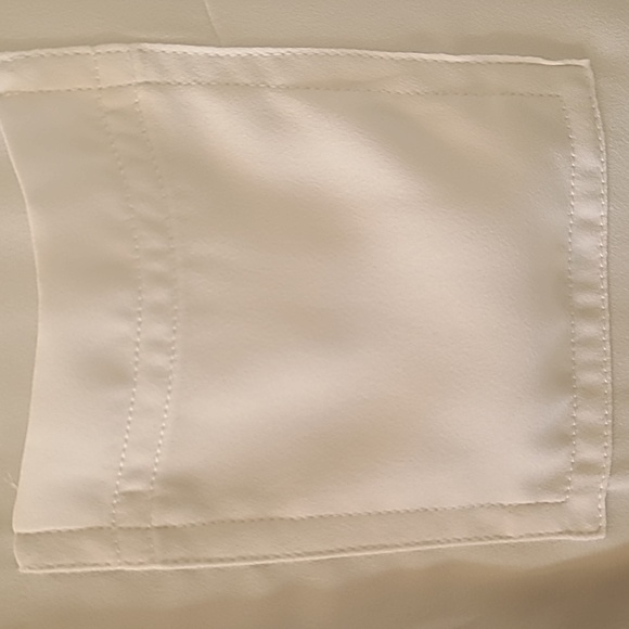 LIZ CLAIBORNE WOMENS PETITE WHITE & BLACK SLEEVELESS BUTTON BLOUSE PETITE LARGE - Picture 5 of 16